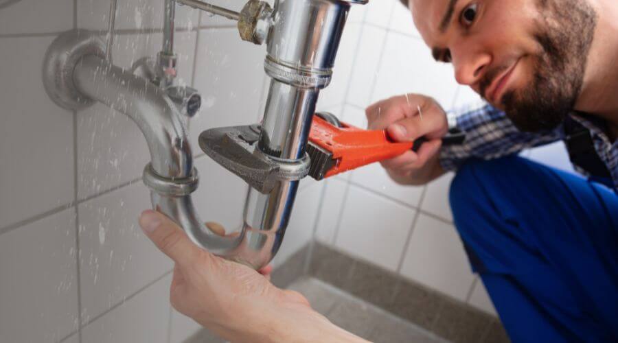 Expert burst pipe repair services in Canton, MI